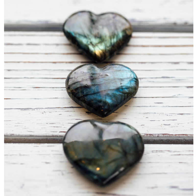 Labradorites en forme de cœur - protection et sécurité